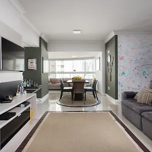 https://otimo-apartamento-a-uma-quadra-do-mar.santa-catarina-brasil.com